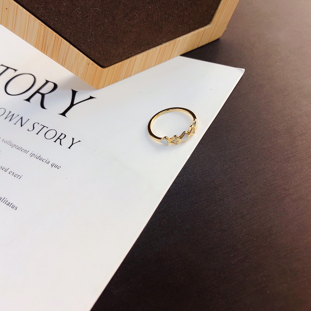 Replica BVLGARI Ring
