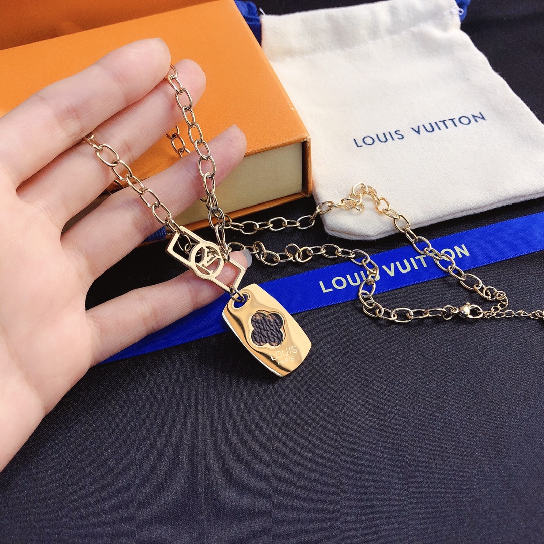 Replica LOUIS VUITTON Necklace