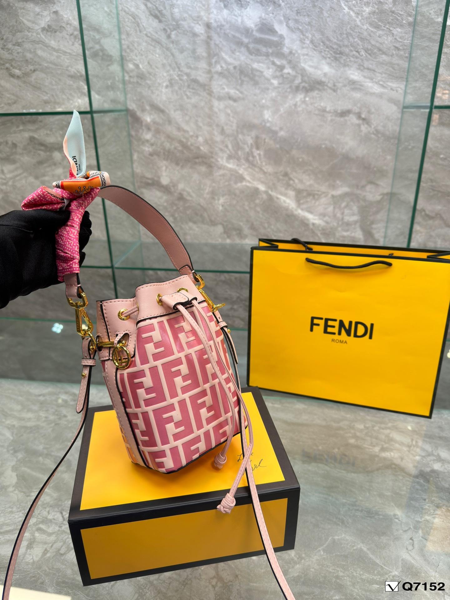 Replica Fendi Bag 15*21CM