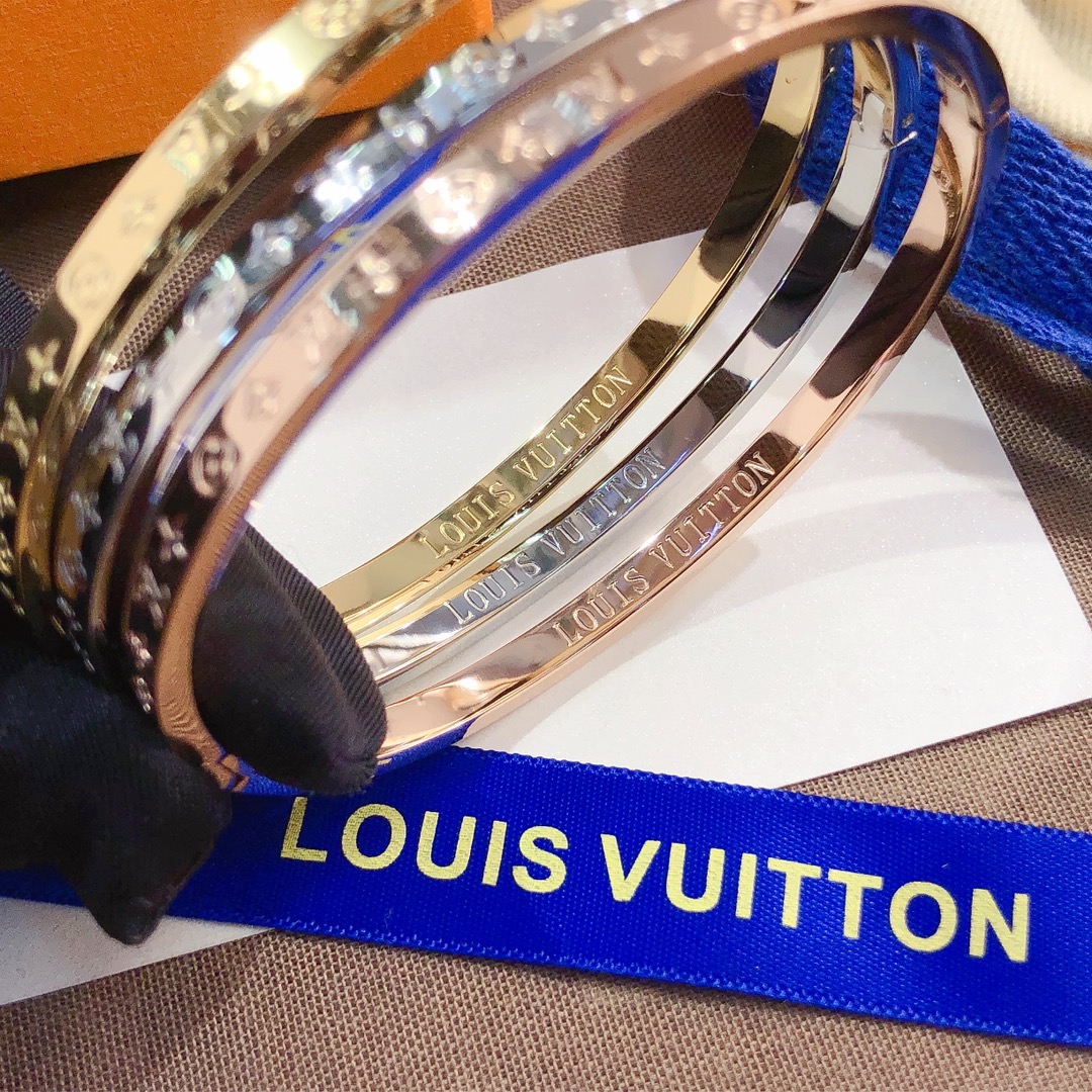 Replica LOUIS VUITTON Bangle