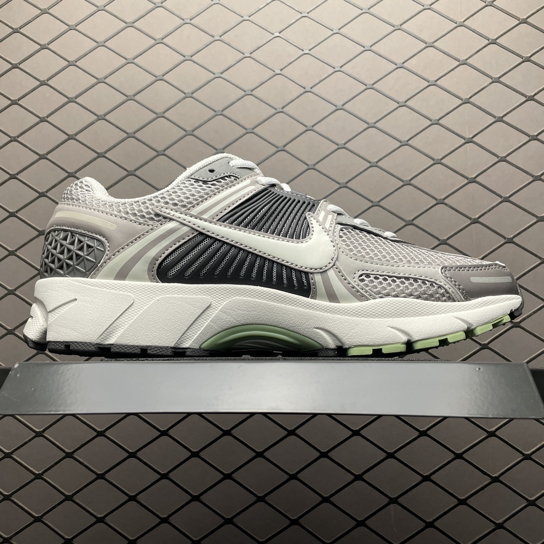 Replica Nike Shoe Nike Zoom Vomero 5 FB8825-001 Size 35-46