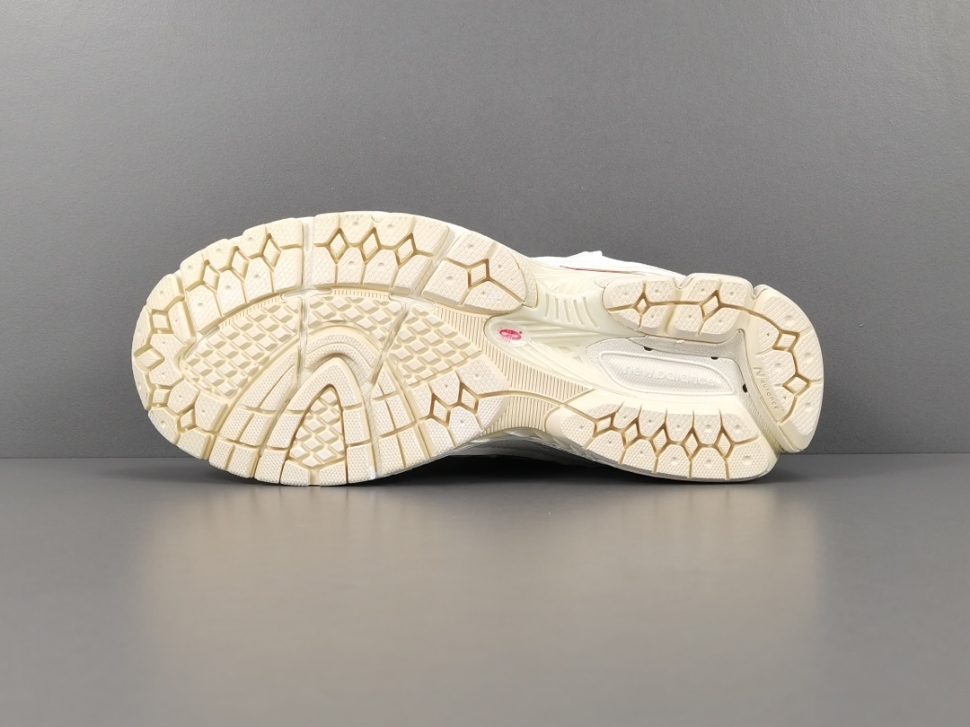 Replica New Balance Shoe New Balance 2002R Reflned FutureML2002RDC