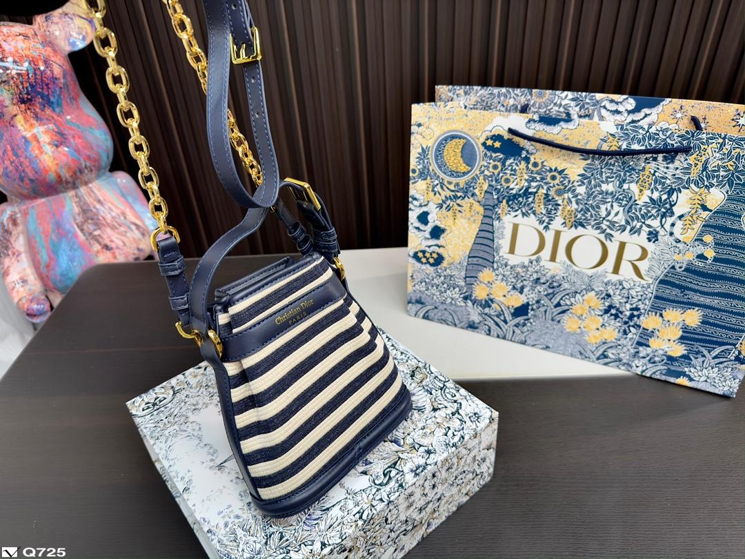 Replica Dior Bag  24*24CM/17*17CM