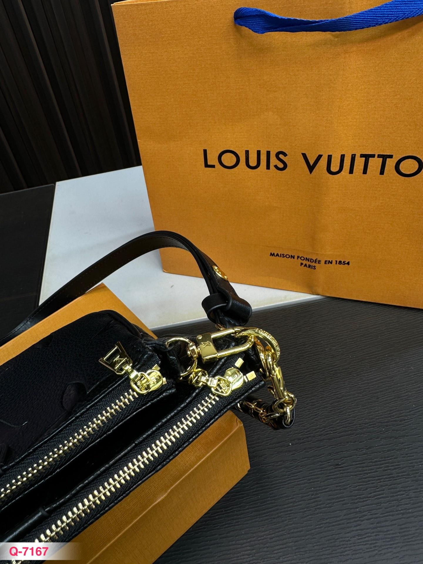 Replica Louis Vuitton Bag 12*23CM