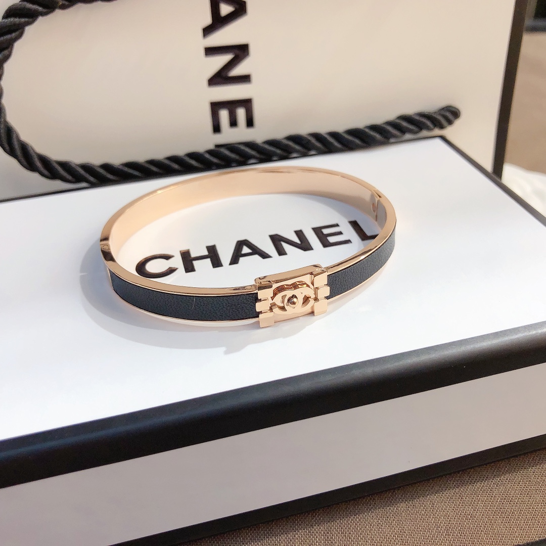 Replica CHANEL Bangle
