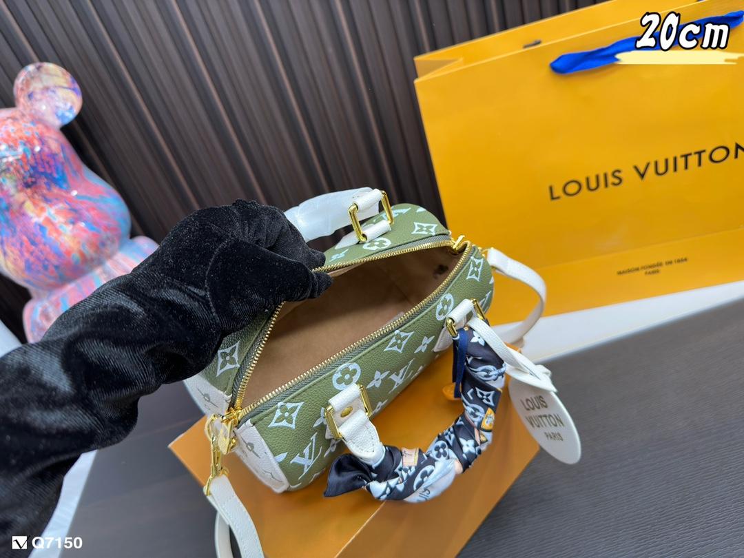 Replica Louis Vuitton Bag 13*CM