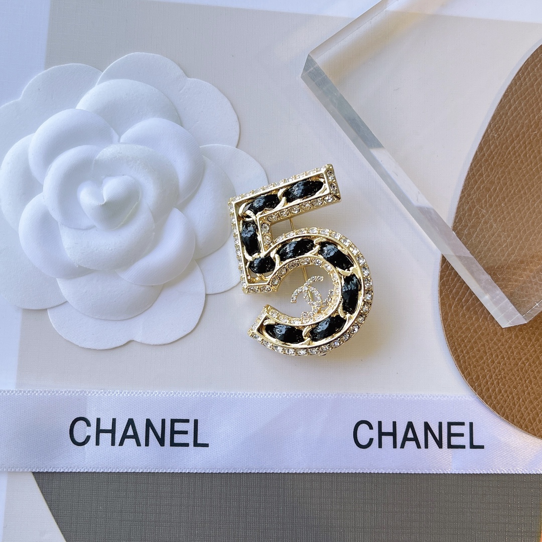 Replica CHANEL Brooch