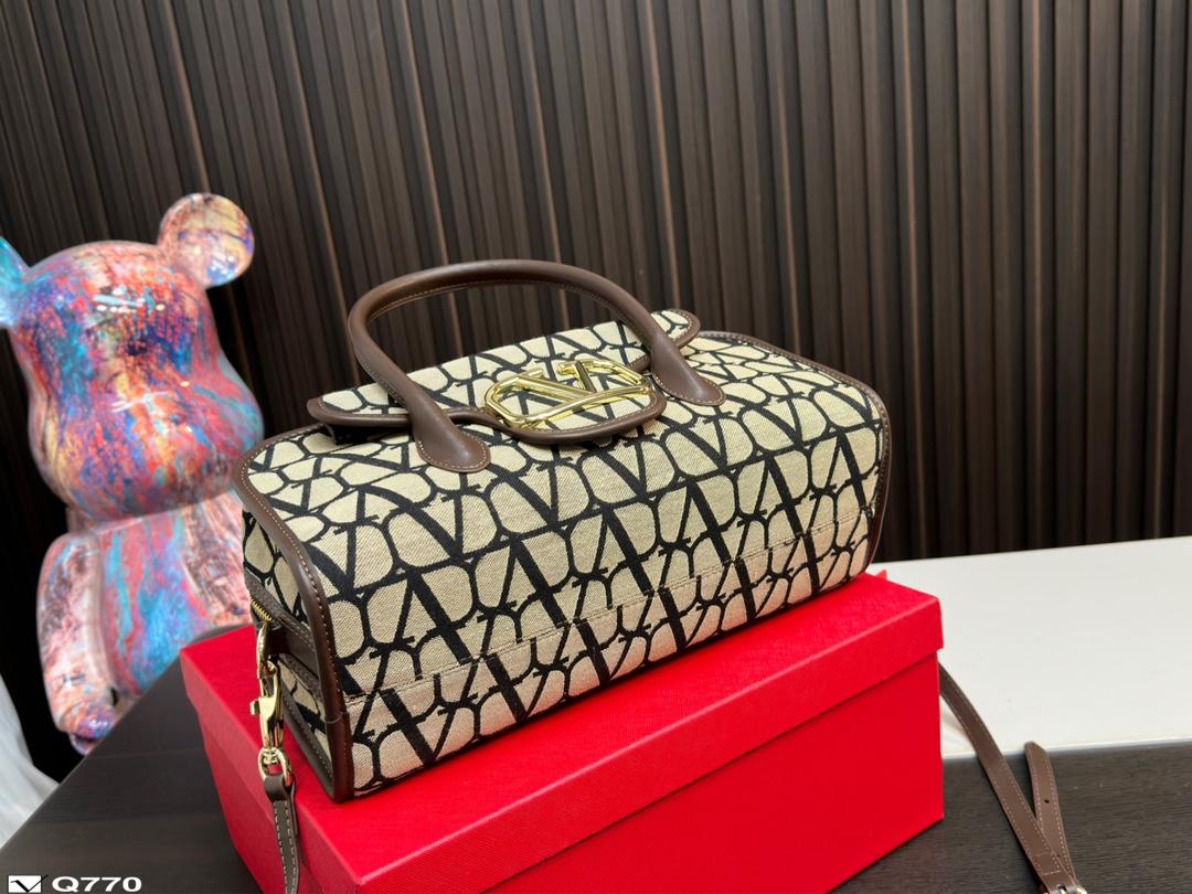 Replica Valentino Bag 15*33CM