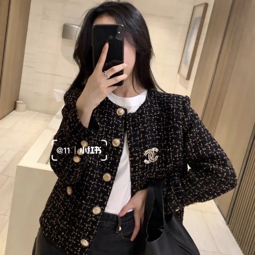 Replica CHANEL Brooch
