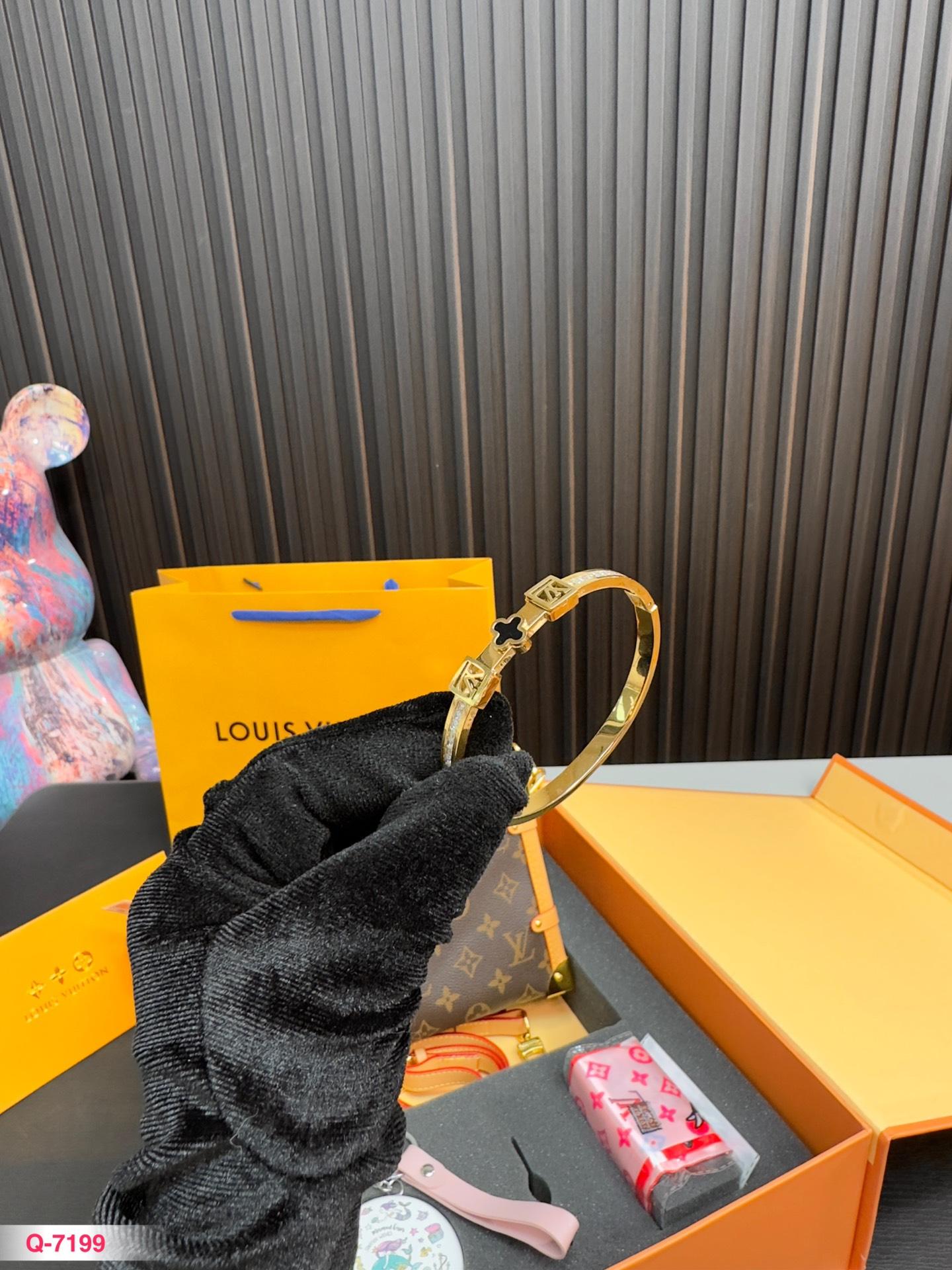 Replica Louis Vuitton Bag set 23*16CM