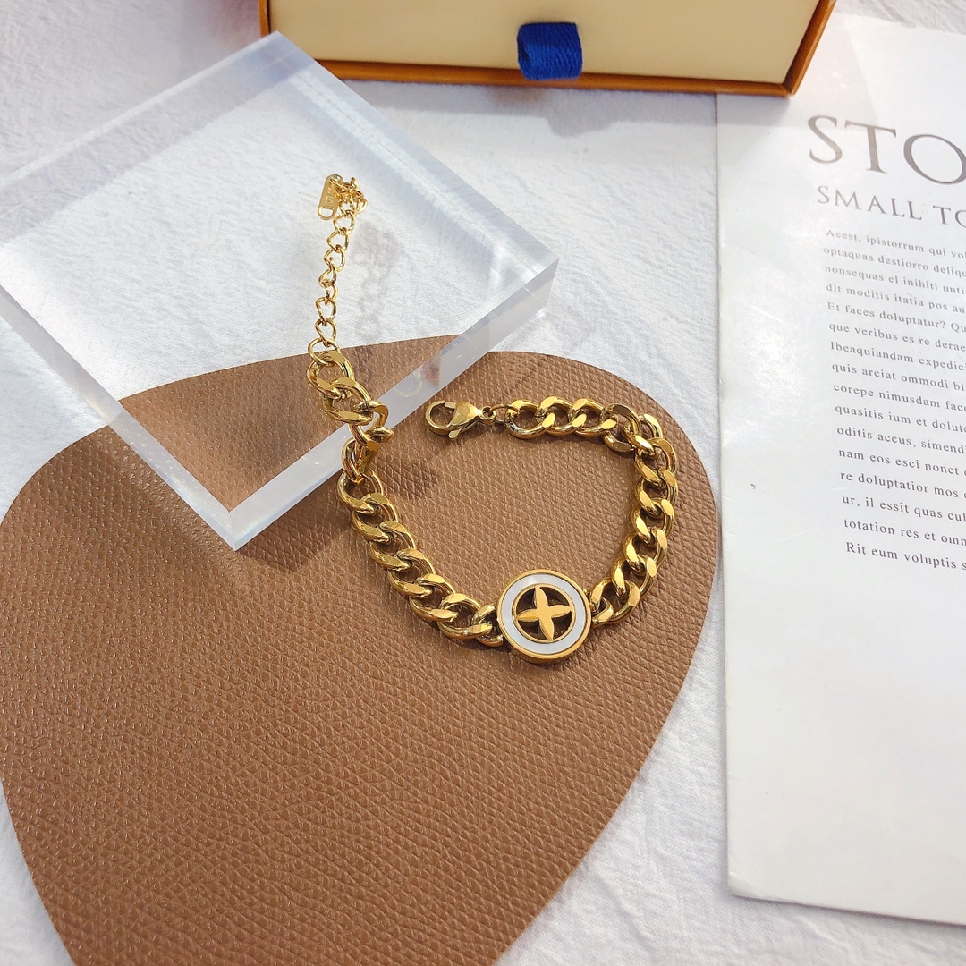Replica LOUIS VUITTON Bracelet
