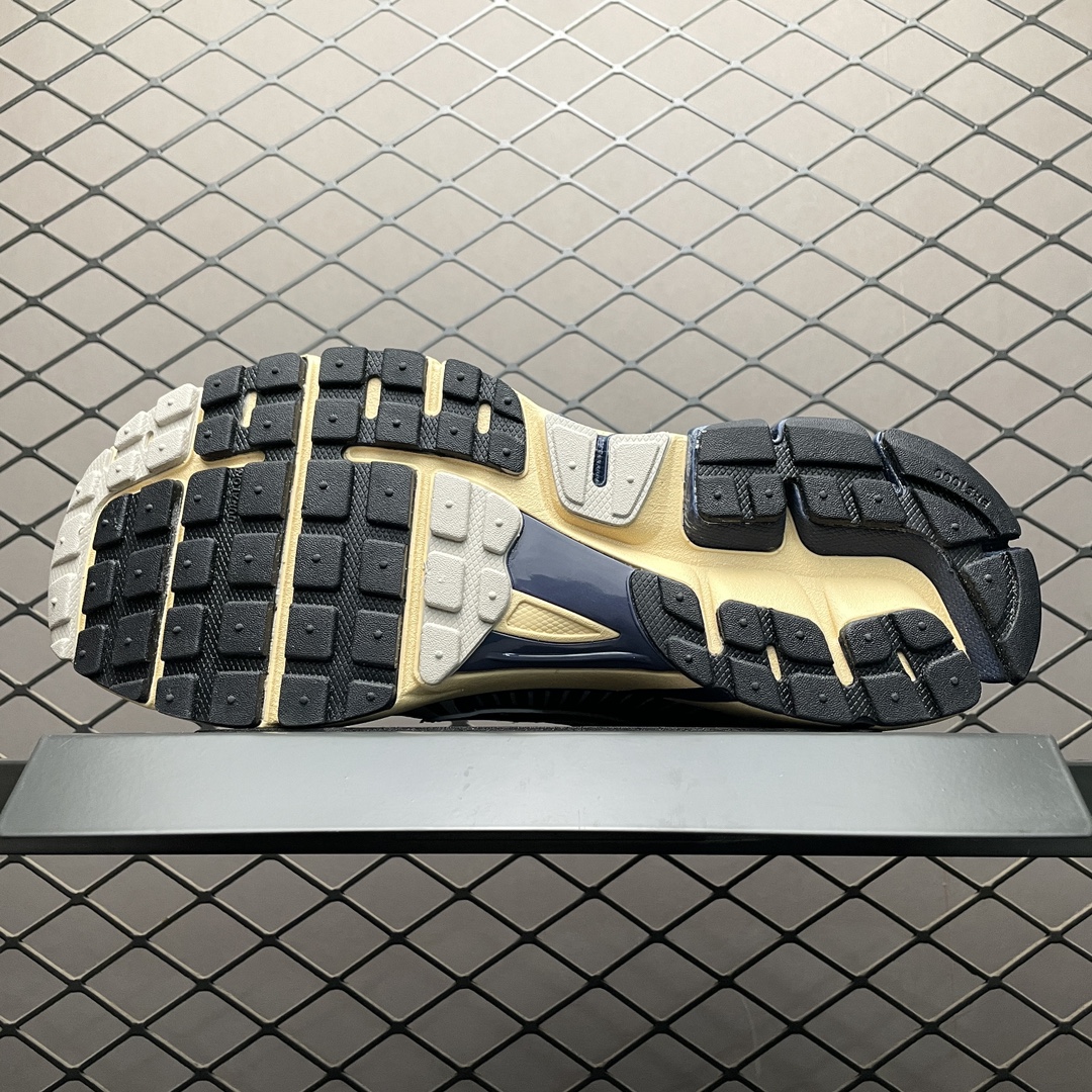 Replica Nike Shoe Nike Zoom Vomero 5 HF4259-100 Size 35.5-46