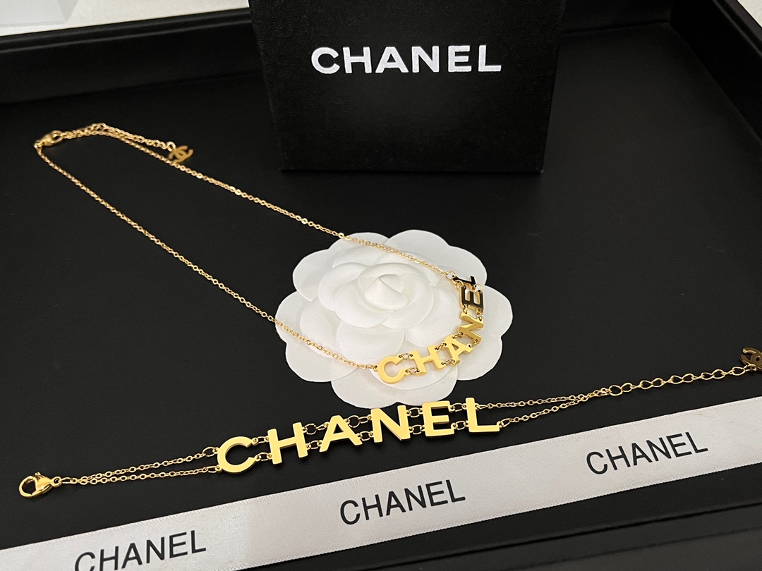 Replica CHANEL Necklace