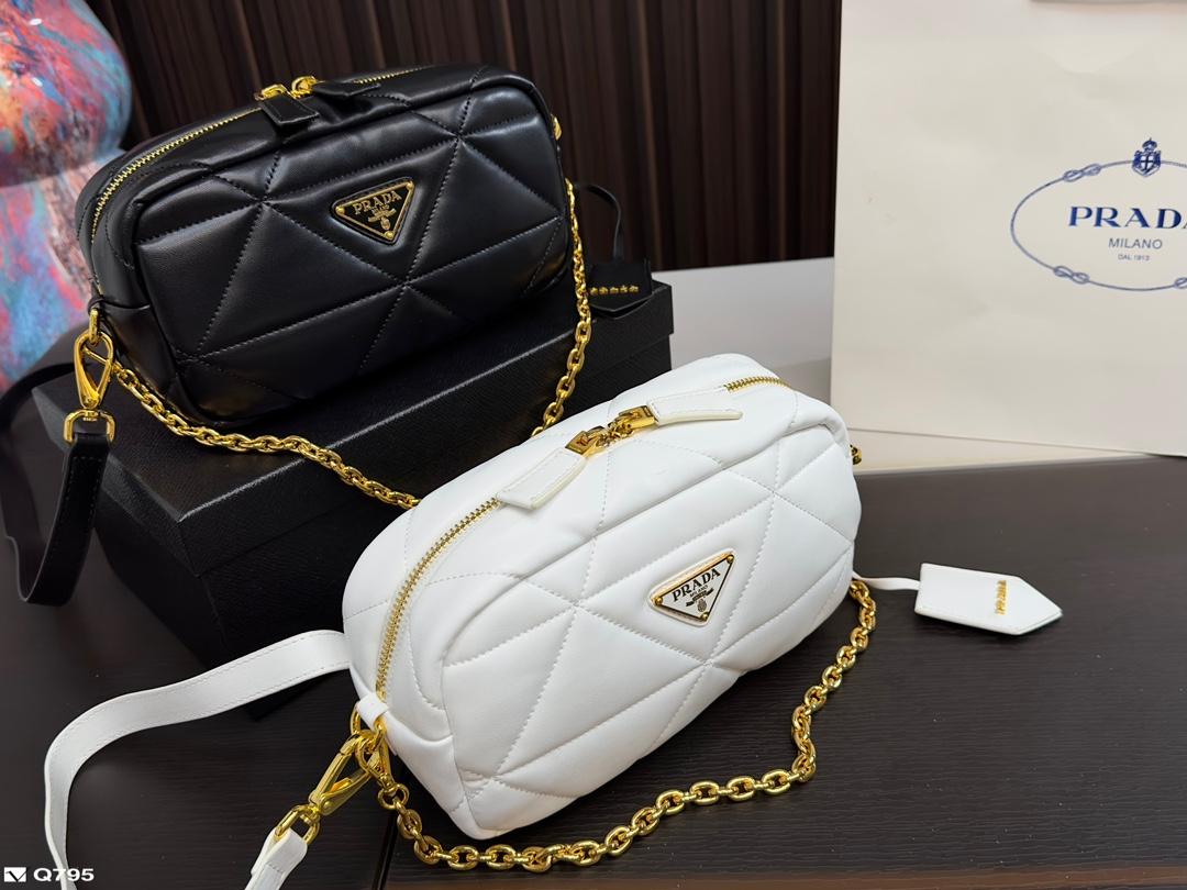 Replica Prada Bag 22*12CM