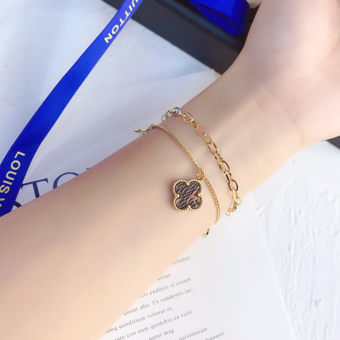 Replica LOUIS VUITTON Bracelet