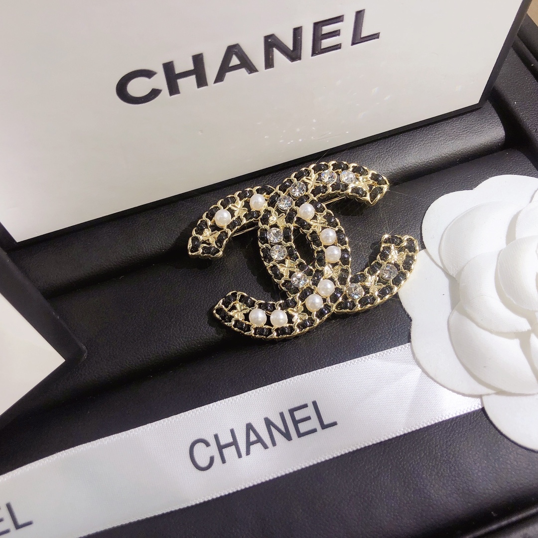 Replica CHANEL Brooch