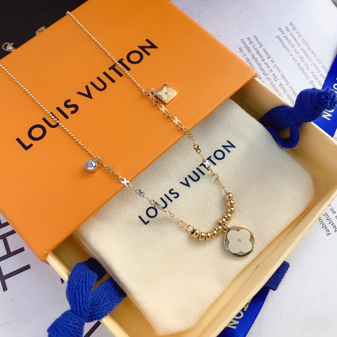 Replica LOUIS VUITTON Necklace
