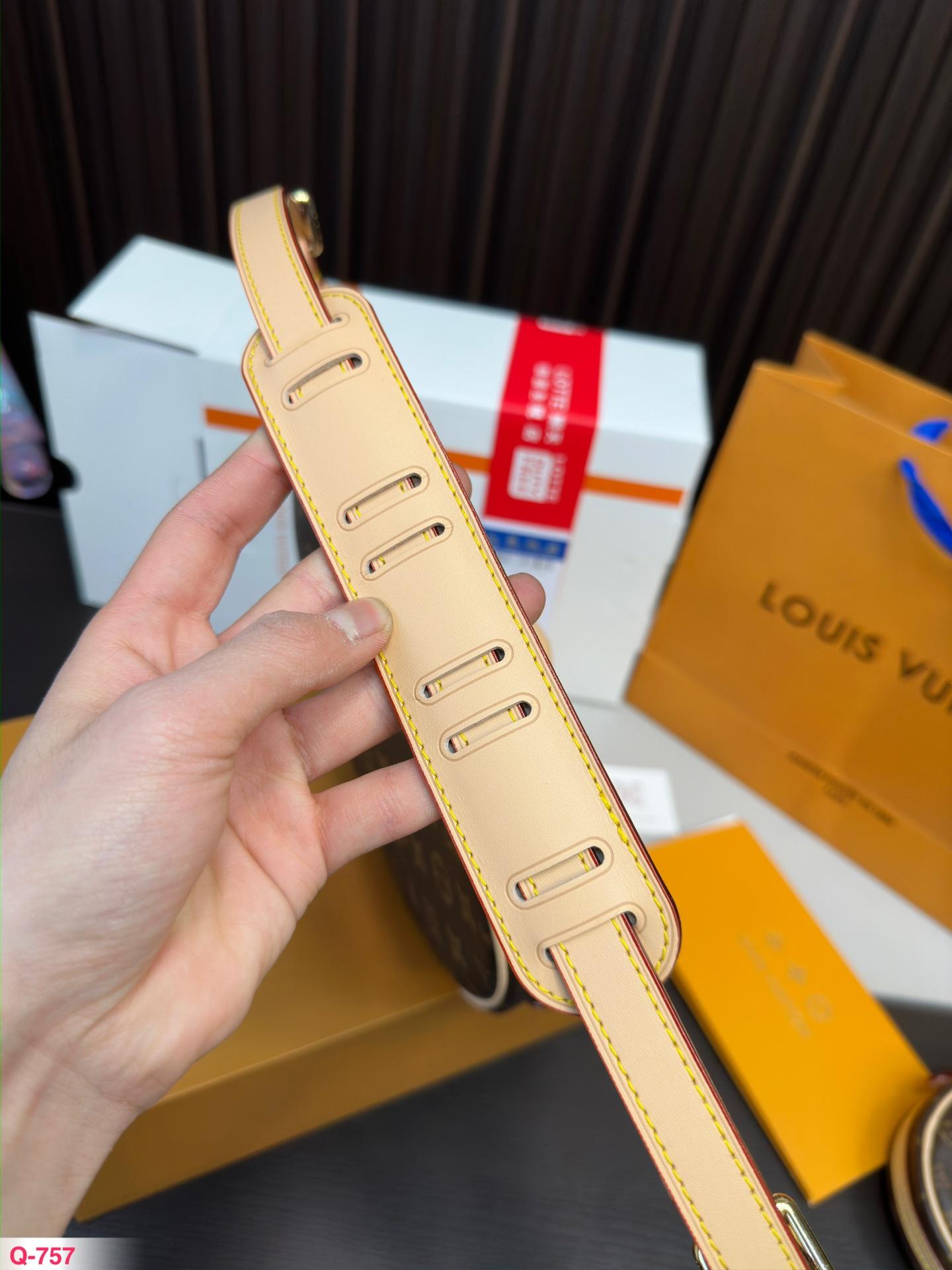 Replica Louis Vuitton Bag 14*25CM