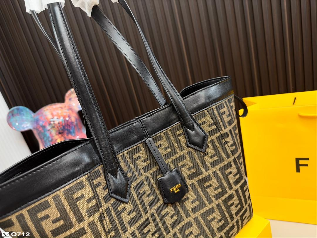Replica Fendi Bag 25*26CM