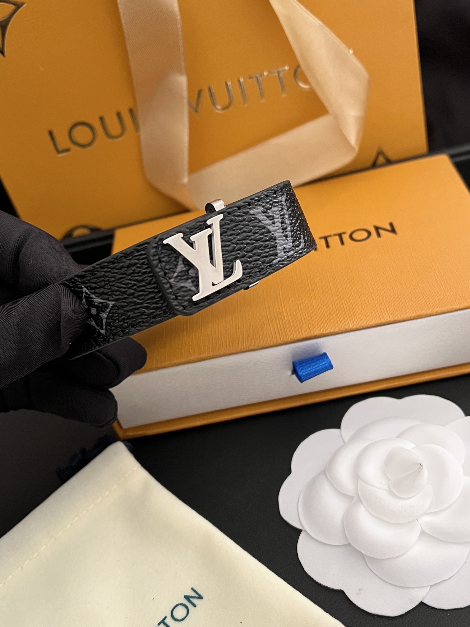 Replica LOUIS VUITTON Bangle