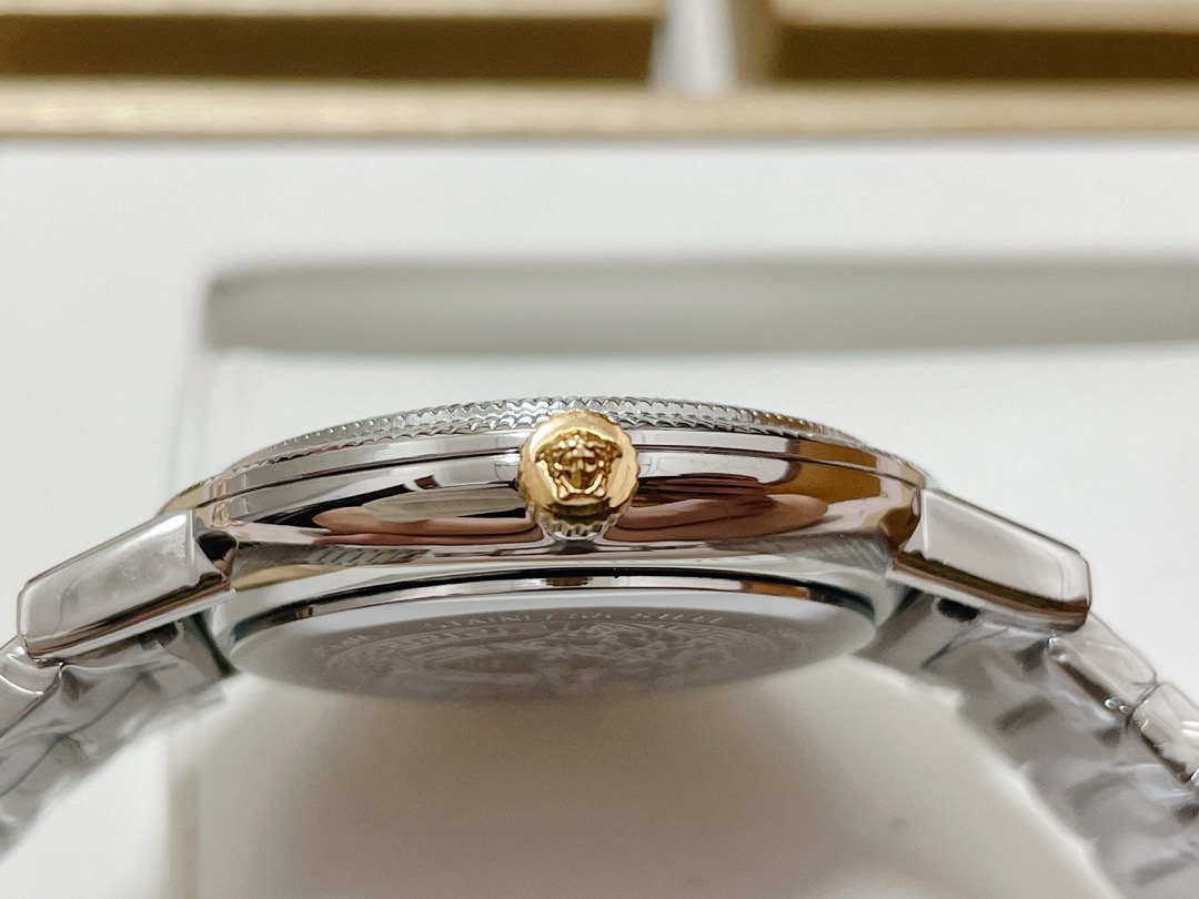 Replica Versace 904l Stainless Steel Quartz Watch 36MM