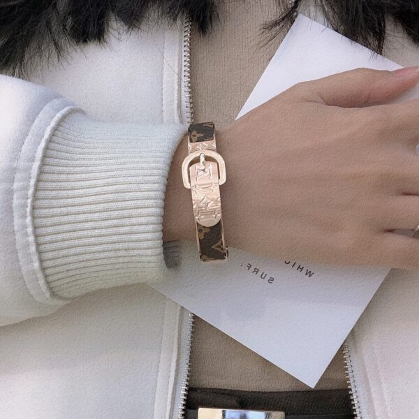 Replica LOUIS VUITTON Bangle