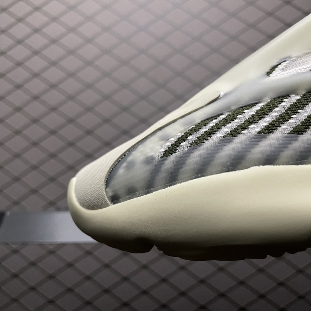 Replica Adidas Yeezy Shoe Adidas Yeezy 700V3 ID1674 Size 36-48 37YEFT101