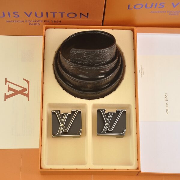 Replica LV belt