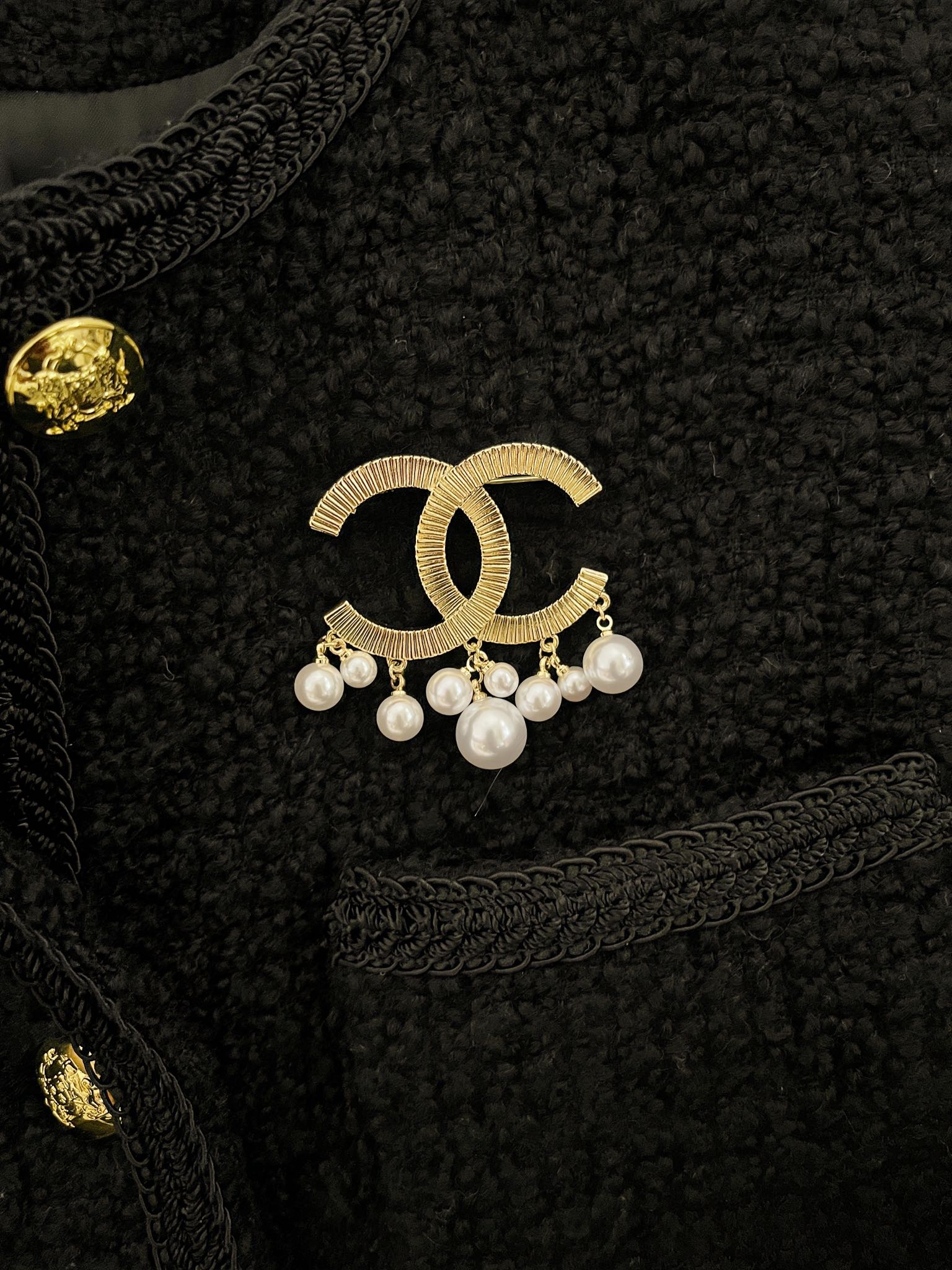 Replica CHANEL Brooch