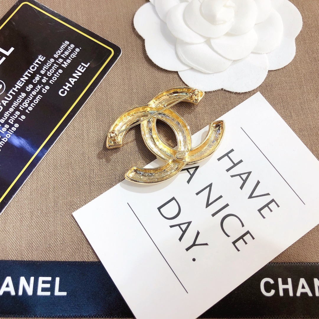Replica CHANEL Brooch