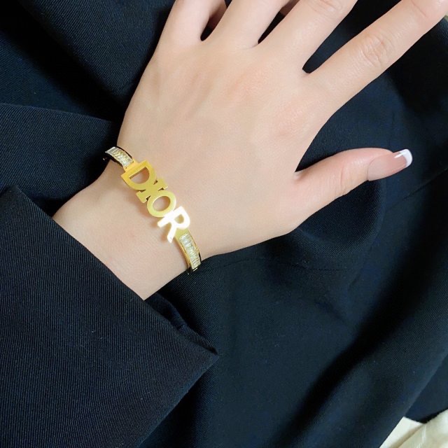 Replica DIOR Bangle