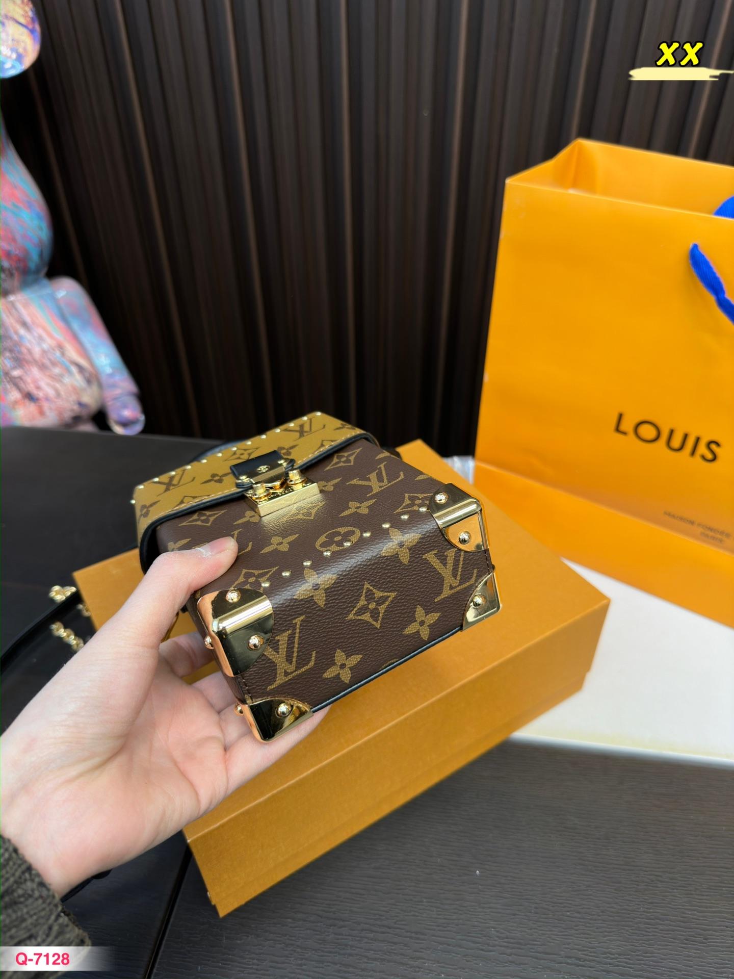 Replica Louis Vuitton Bag 17*12CM