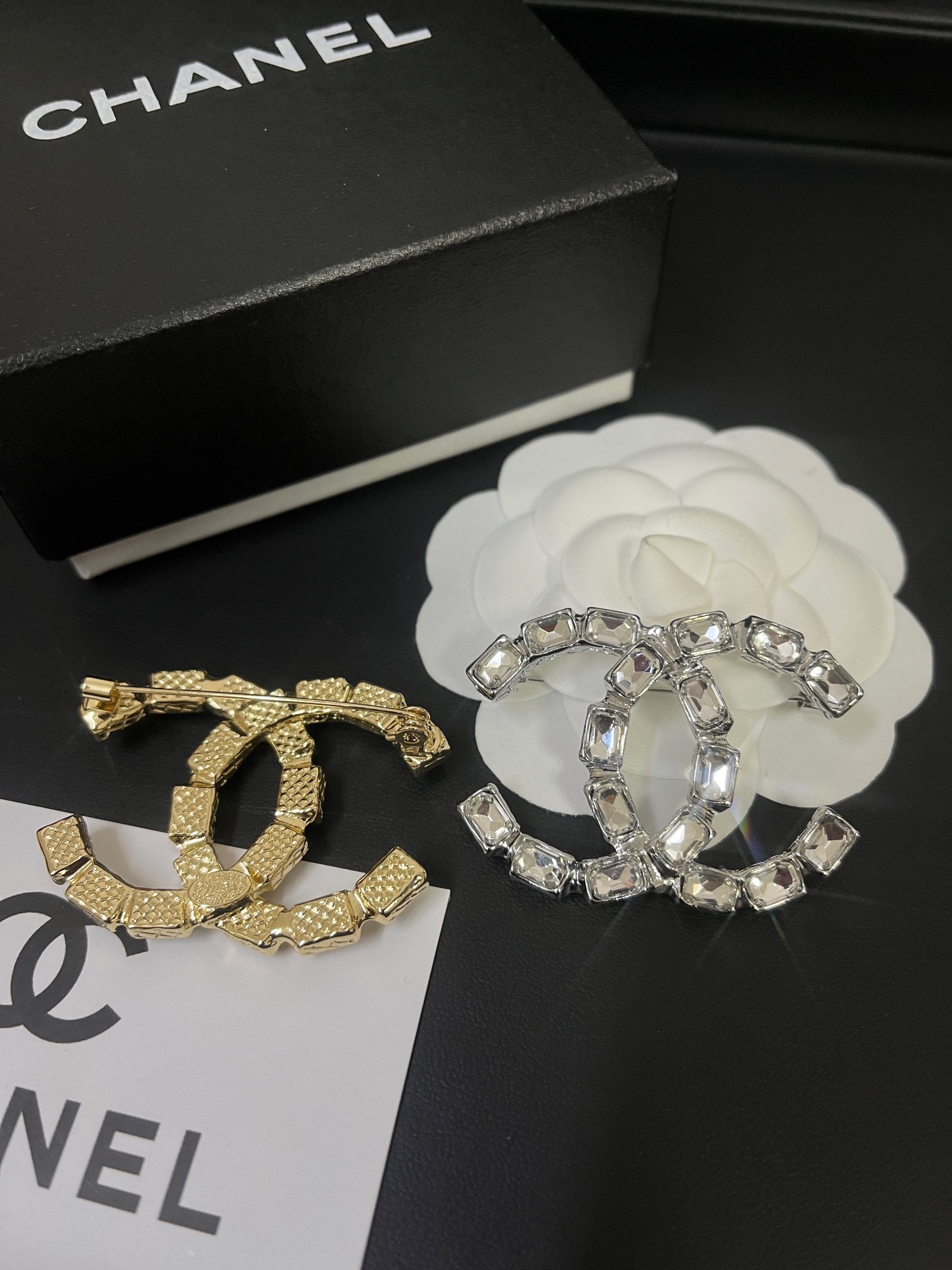 Replica CHANEL Brooch