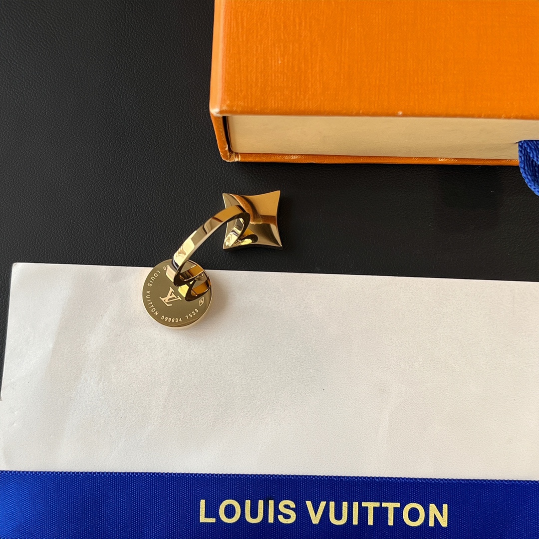 Replica LOUIS VUITTON Ring