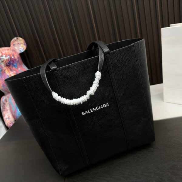 Replica Balenciaga Bag 36*29CM
