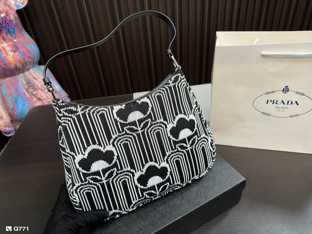 Replica Prada Bag 18*26CM