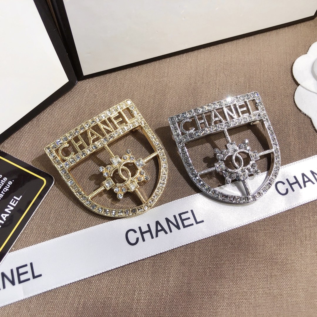 Replica CHANEL Brooch