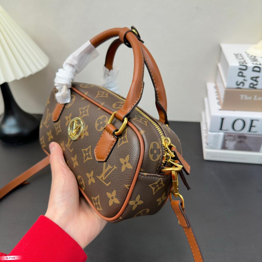 Replica Louis Vuitton Bag 22*11CM
