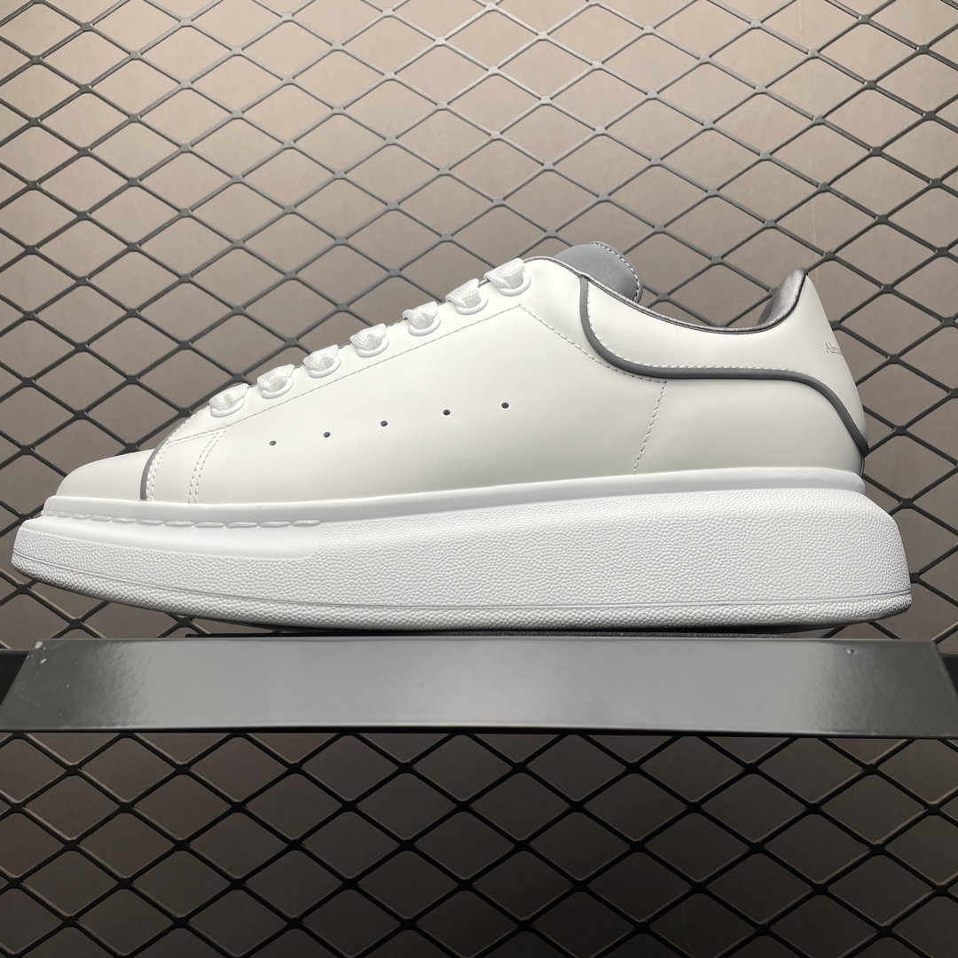 Replica Alexander McQueen Shoe Alexander McQueen size 35-45 with half size.av