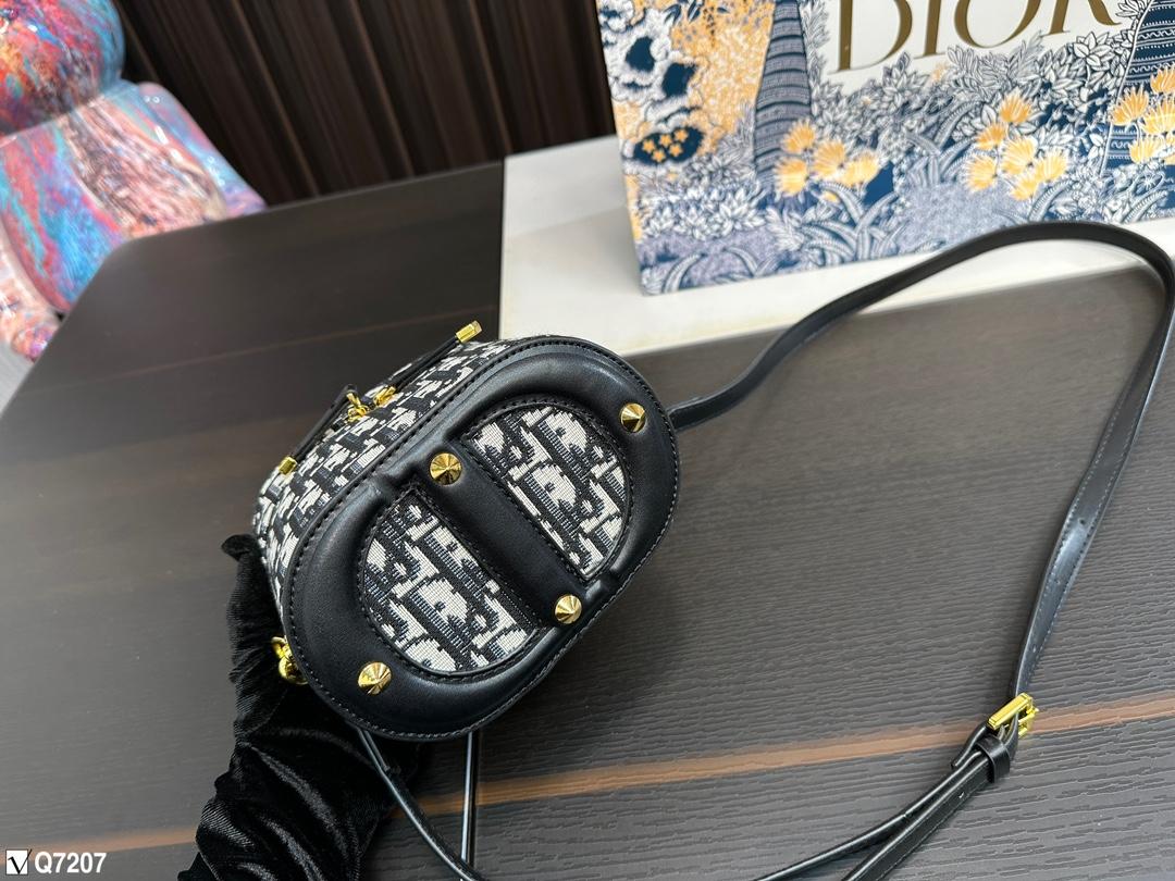 Replica Dior Bag 15*11CM