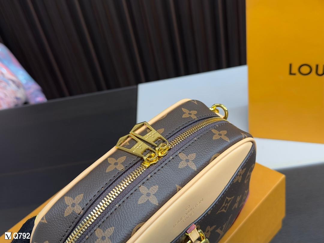 Replica Louis Vuitton Bag 20*14CM
