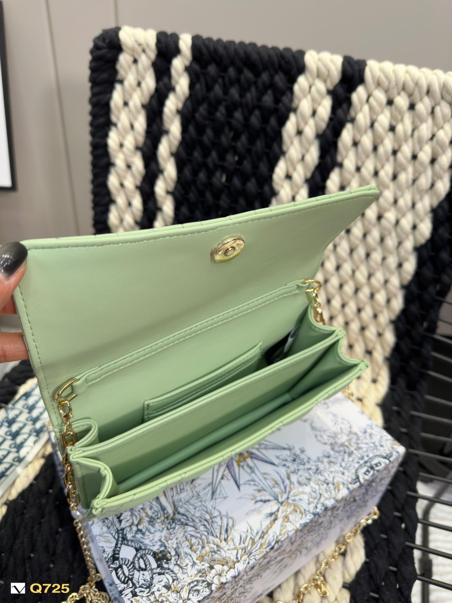 Replica Dior Bag 21*11CM