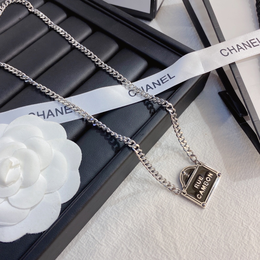 Replica CHANEL Necklace