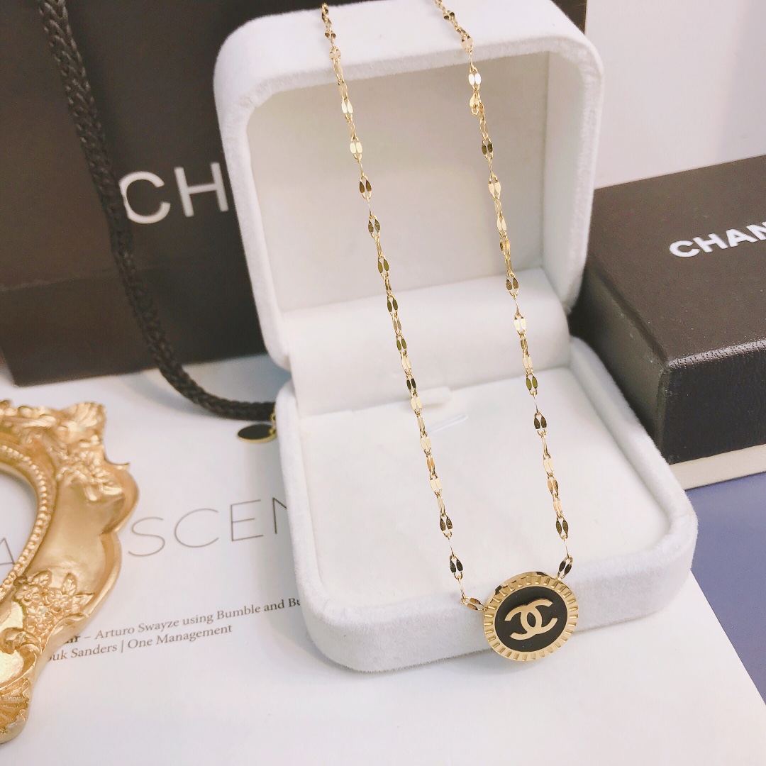 Replica CHANEL Necklace