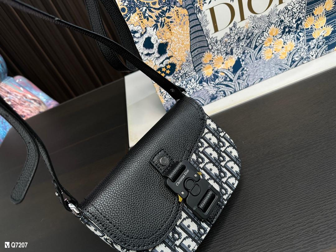 Replica Dior Bag 19*12CM