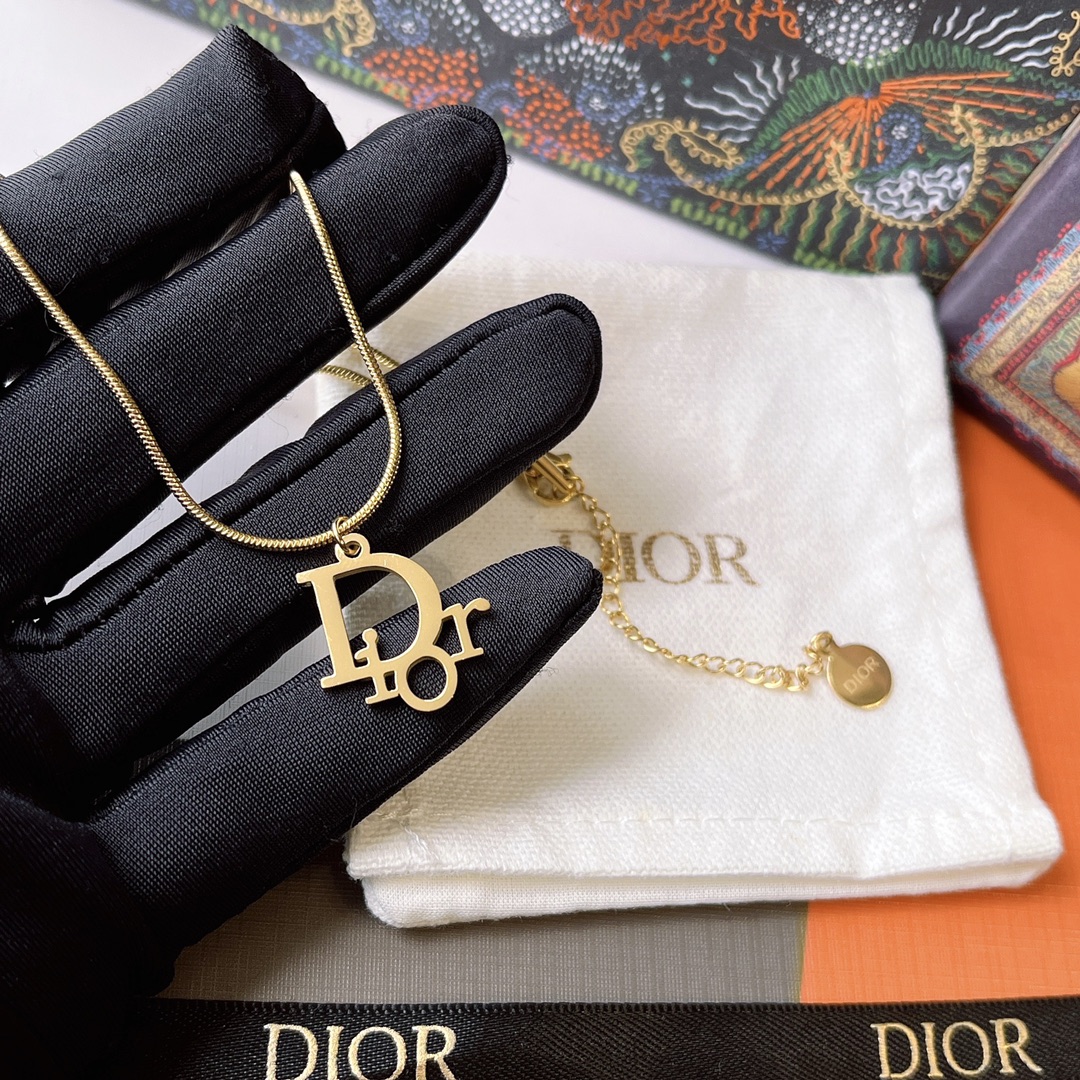 Replica DIOR Necklace
