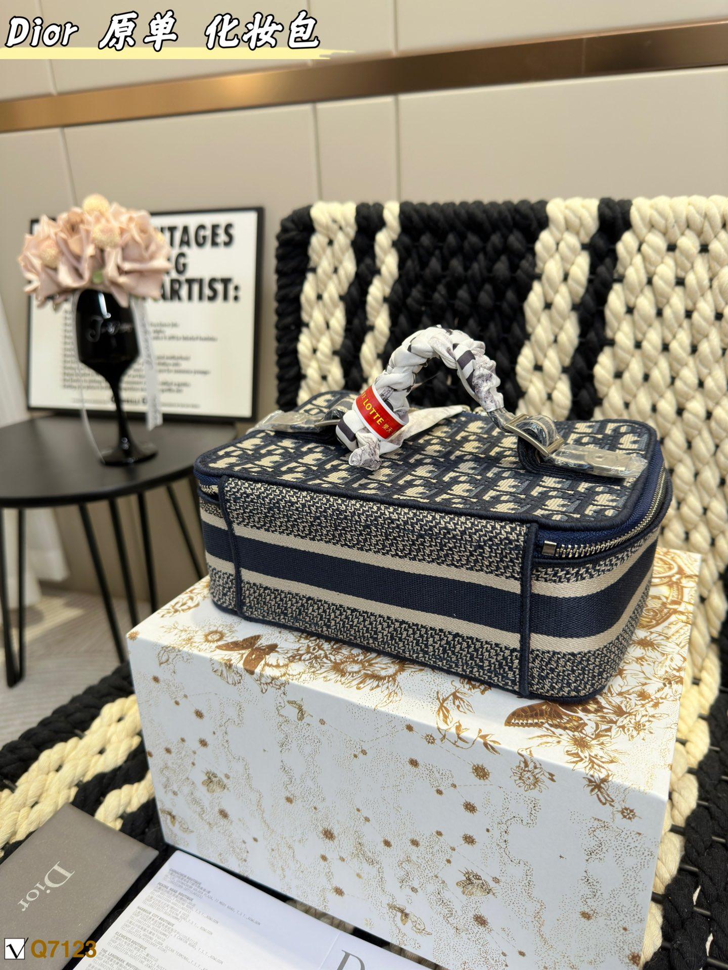 Replica Dior Bag 23*9CM