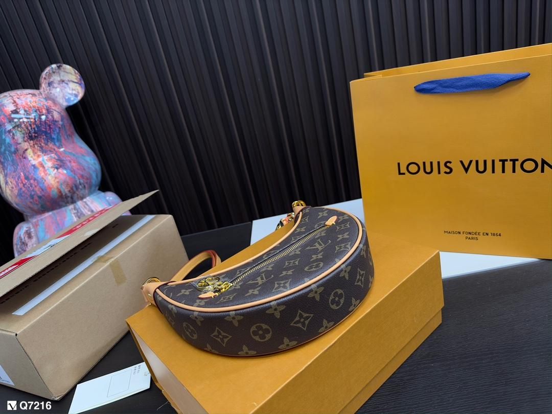 Replica Louis Vuitton Bag 22*11CM