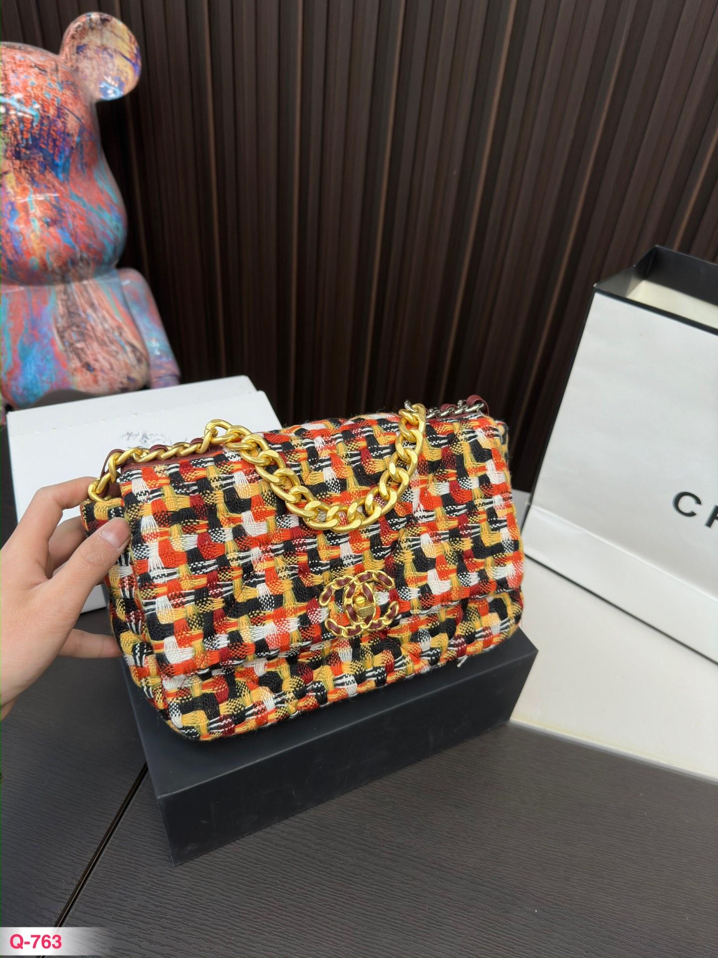 Replica Chanel Bag 17*25CM