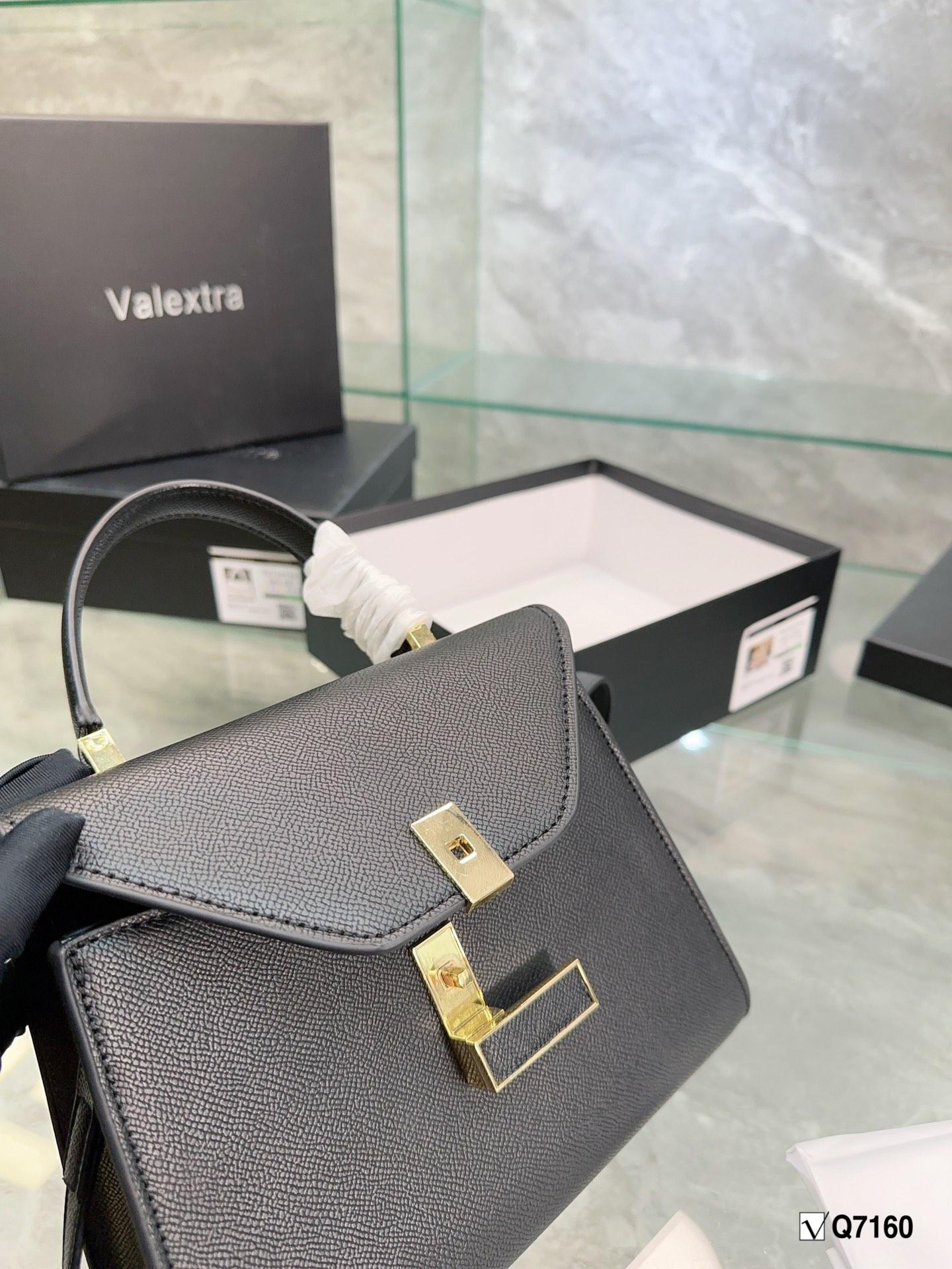 Replica Valentino Bag 22*16CM